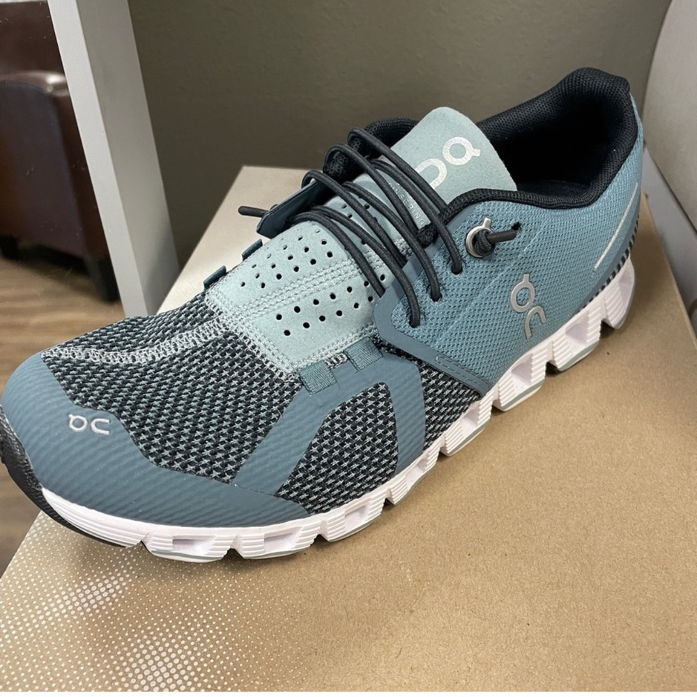 NIB ON Running Cloud 2.0 sneakers